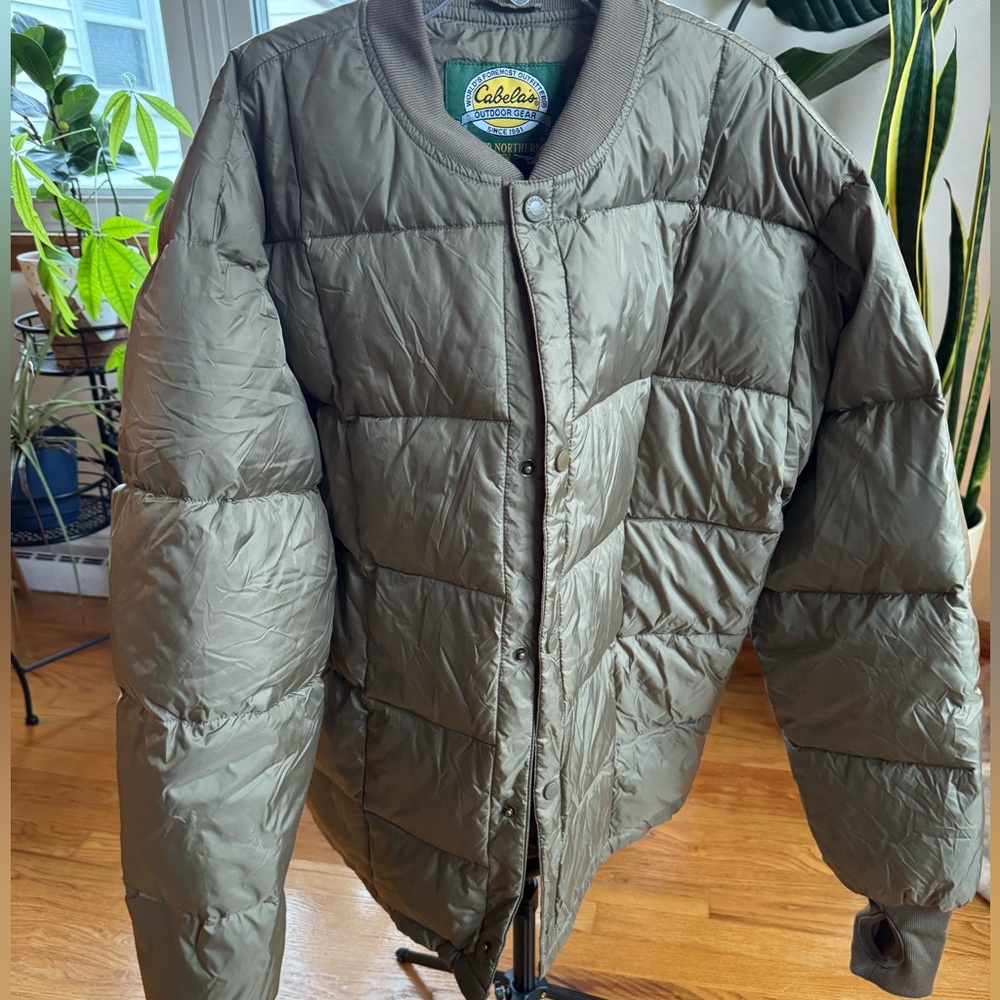 Cabelas goose down puffer jacket